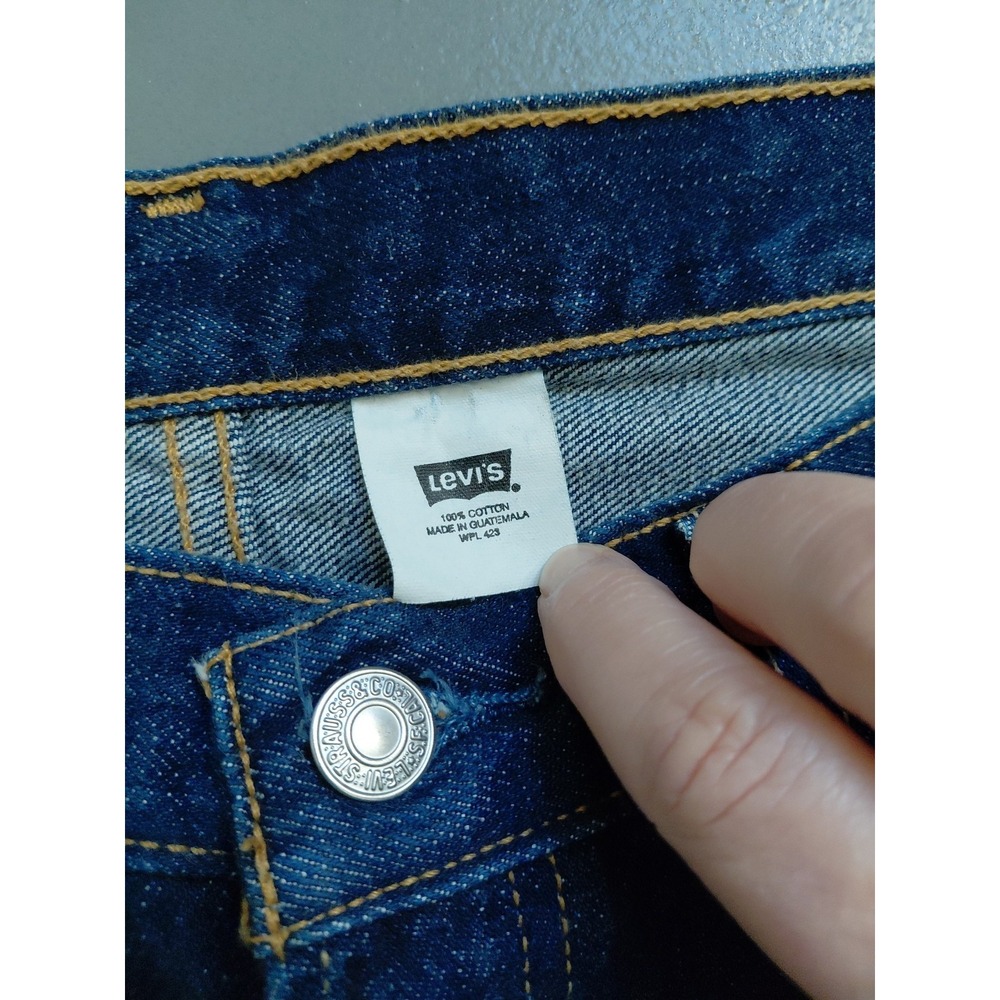 VTG Levi's 501xx Shrink to Fit Jeans 36x30 Raw Denim Mexico 2000s Dark Wash Y2K - Picture 3 of 16